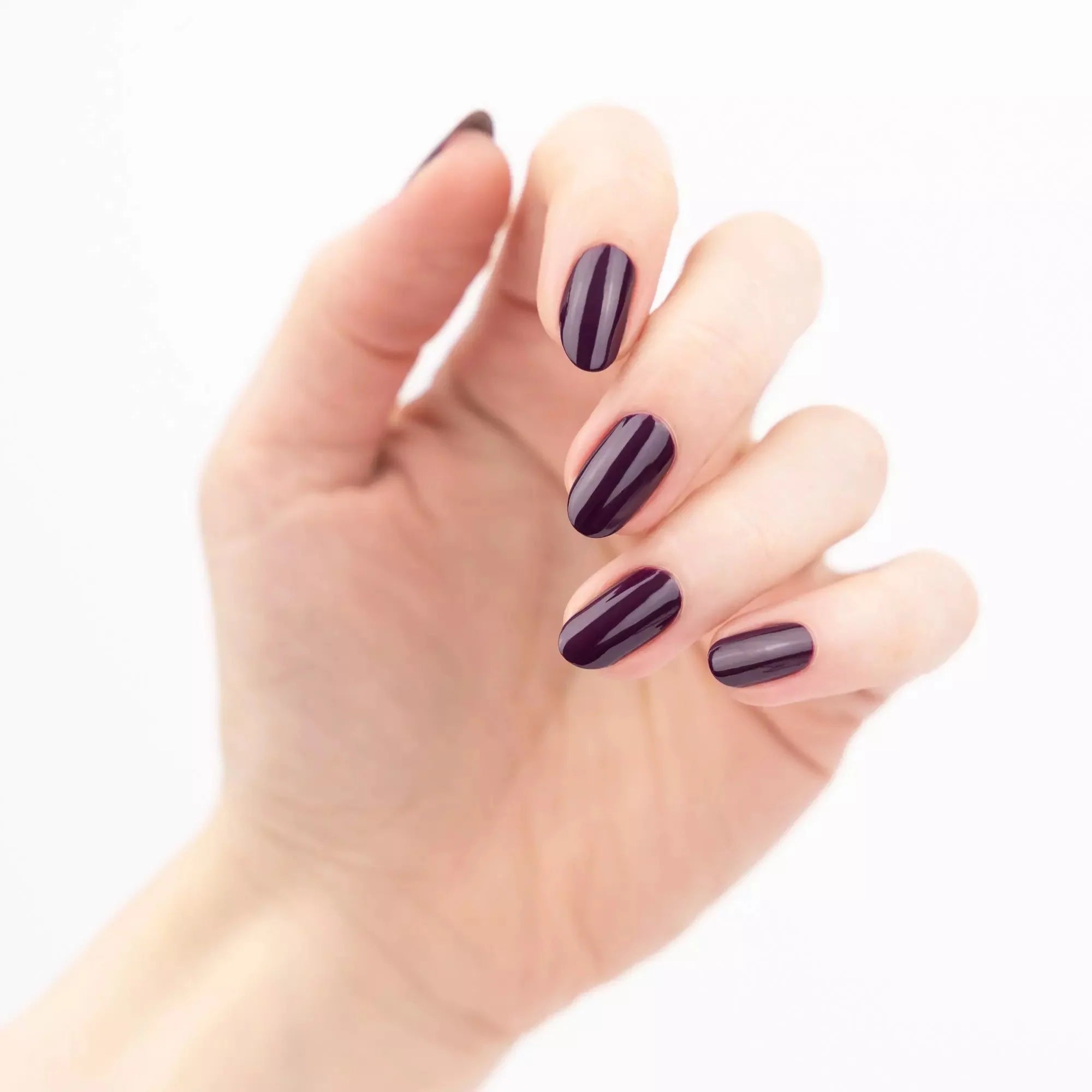 Essence - Pretty Fast Nail Polish 05 Purple Express