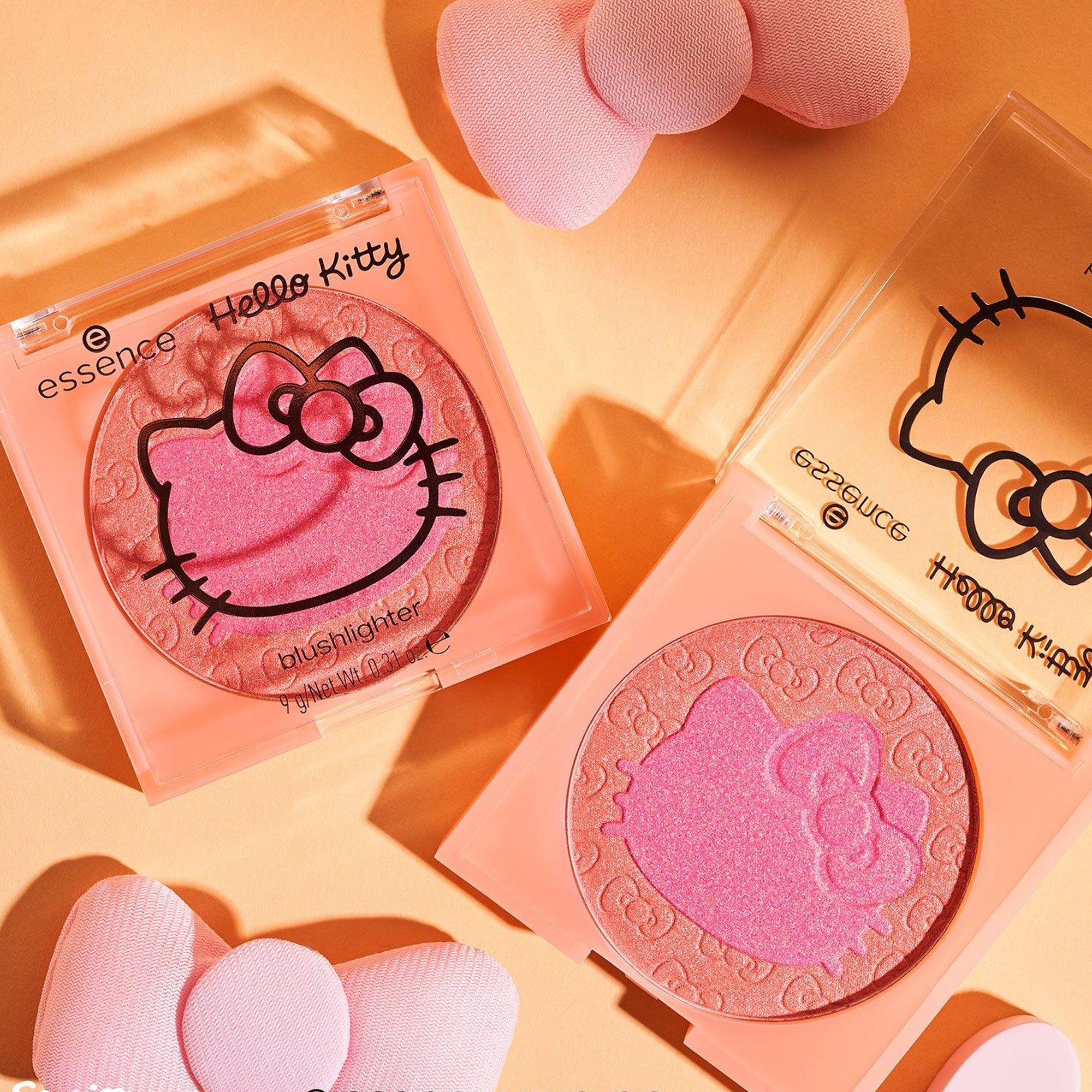 Essence - Hello Kitty Blushlighter - 01 It's The Inside That Counts!
