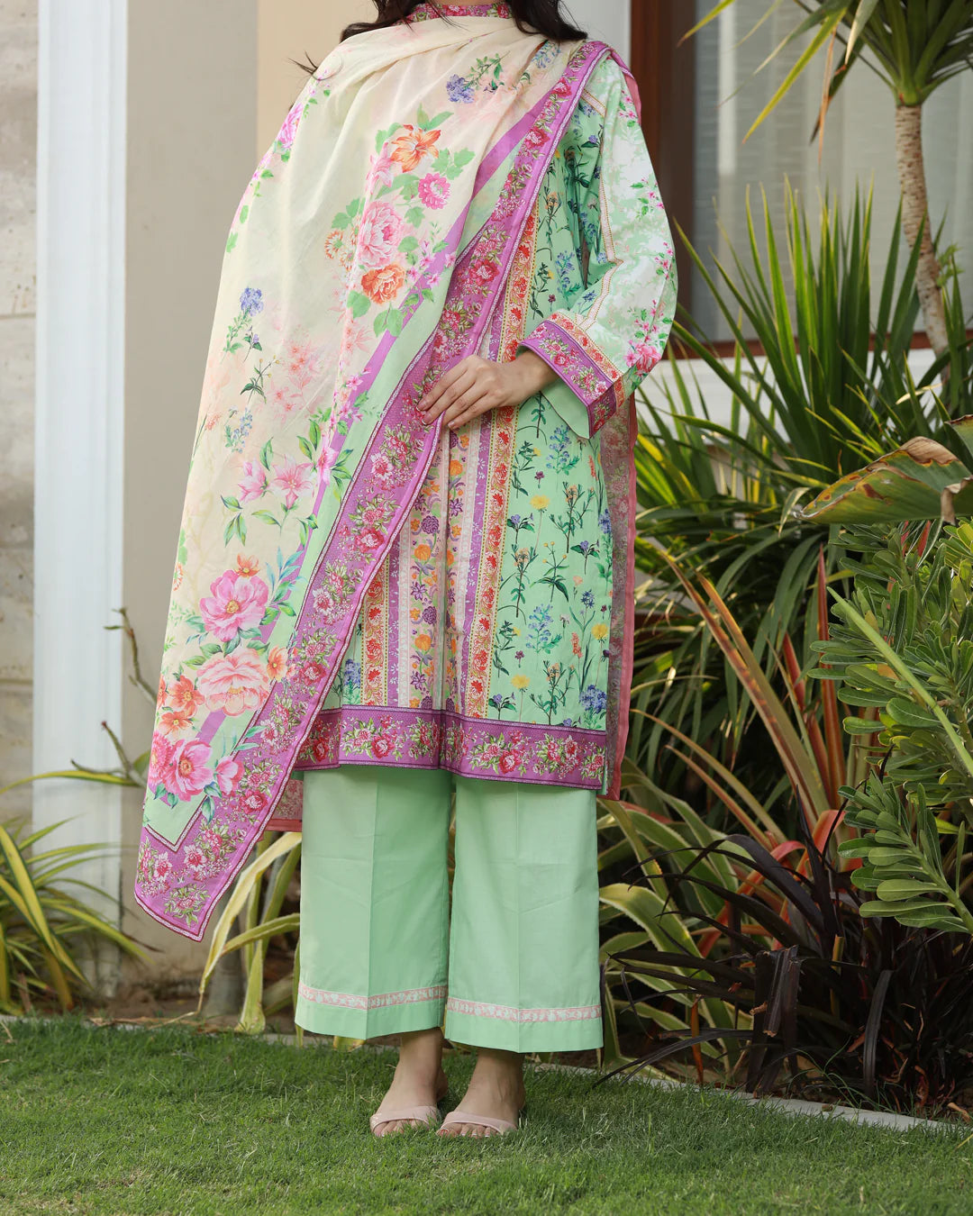 CHAMELI Colors of Confidence Lawn Digital Print 3 Piece Unstitched Suit