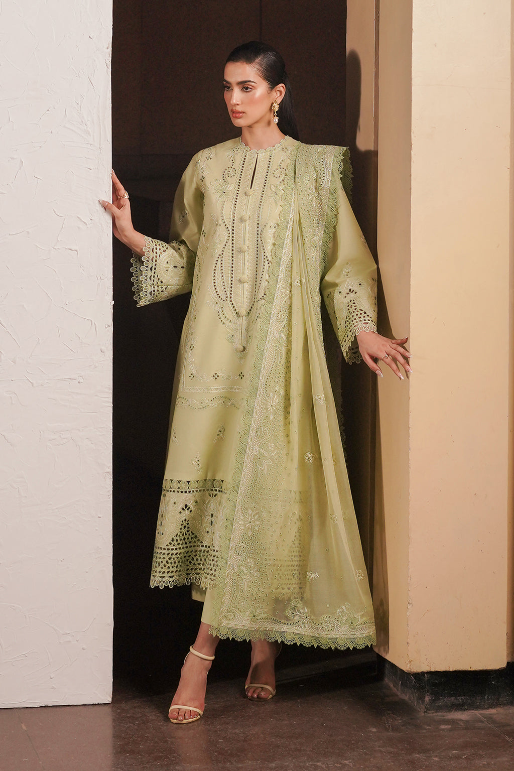 Afrozeh - Kelly - Chikankari Lawn '24