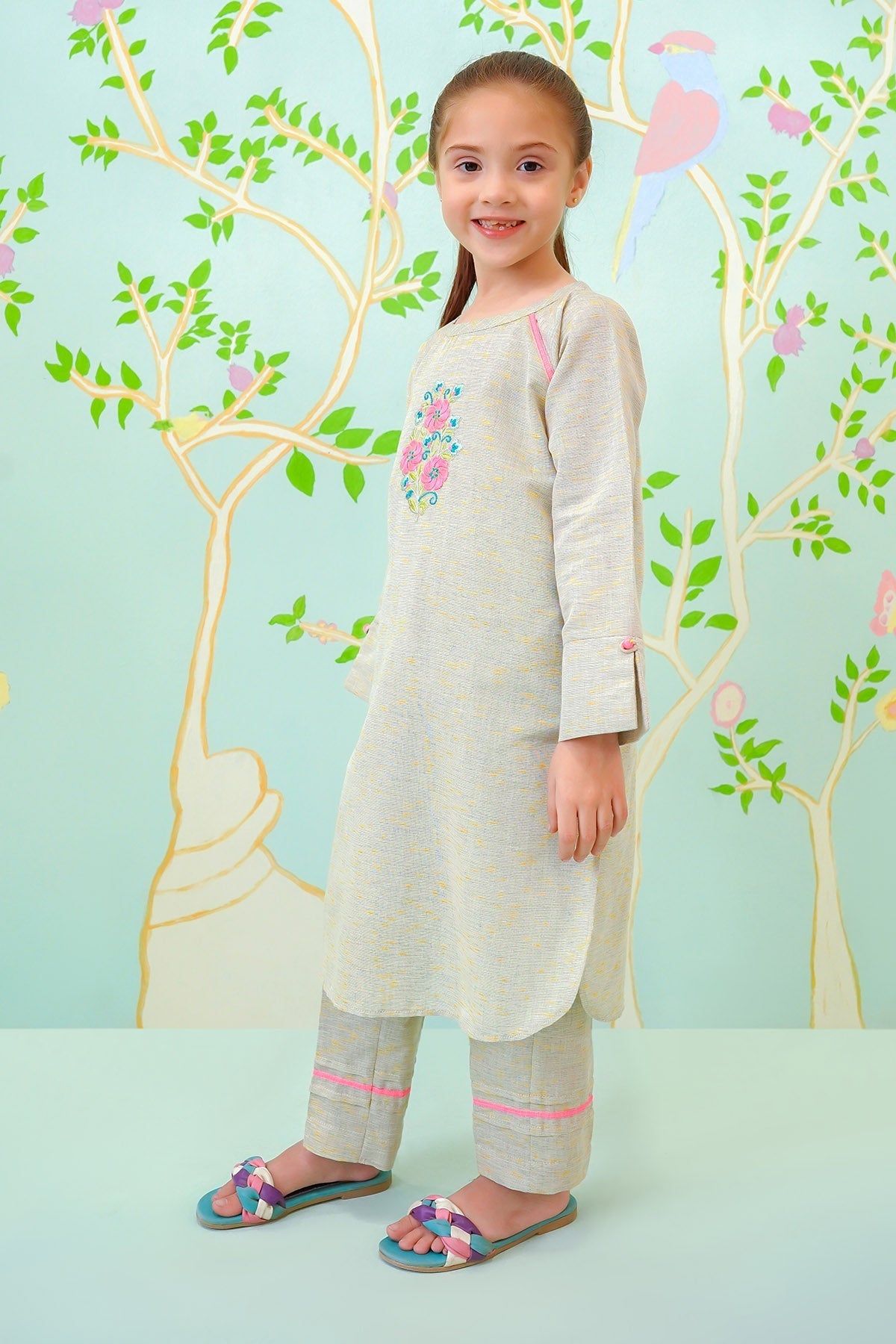 Khaddar Embroidered 2 Pc Suit