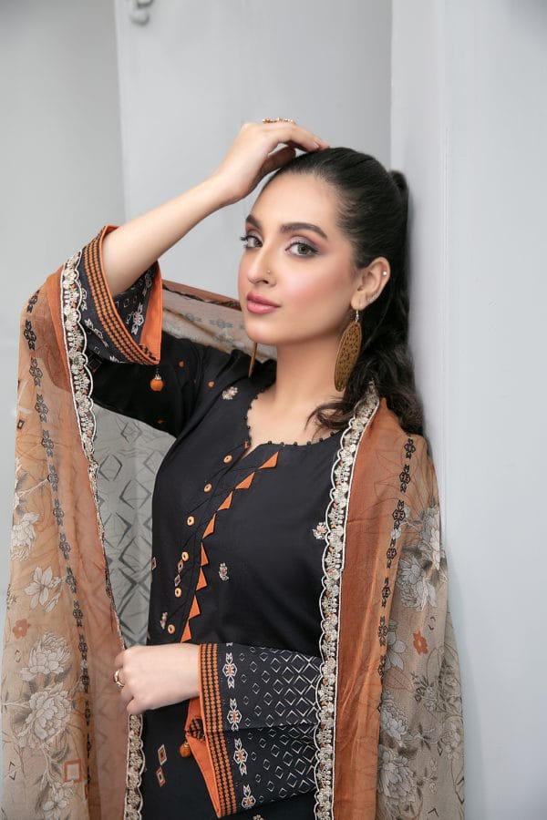 Nimral By Tawakkal Fabrics 3 Piece Unstitch Lawn Collection  D-8626